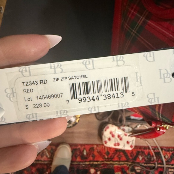 Dooney & Bourke Red Tartan Zip Zip Satchel NWT Plaid Bag - Picture 9 of 10